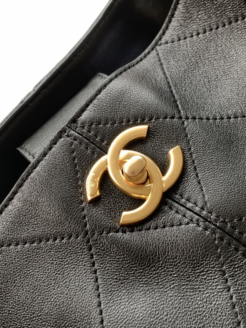 Ch**el shopping bags